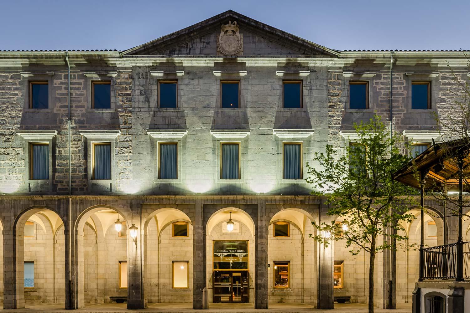 Hotel Balneario Orduna Plaza Buitenkant foto